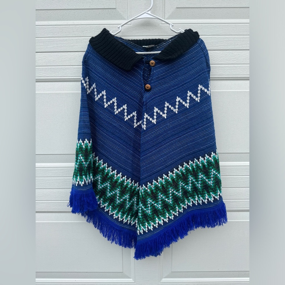 cuamatzi embroider poncho